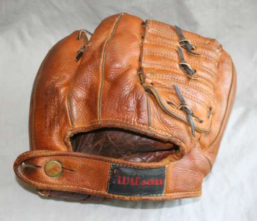 Wilson A2170 Back